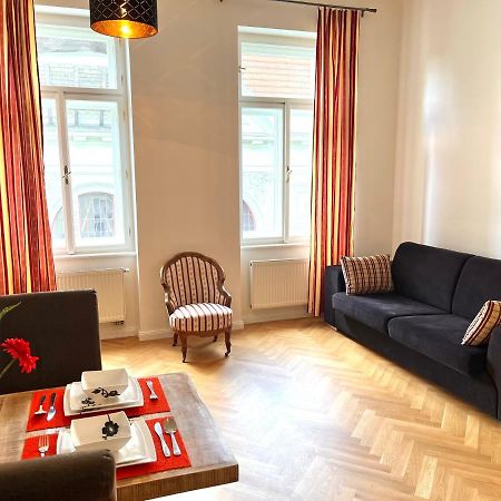 Amazing Apartment Zborovska Πράγα Εξωτερικό φωτογραφία