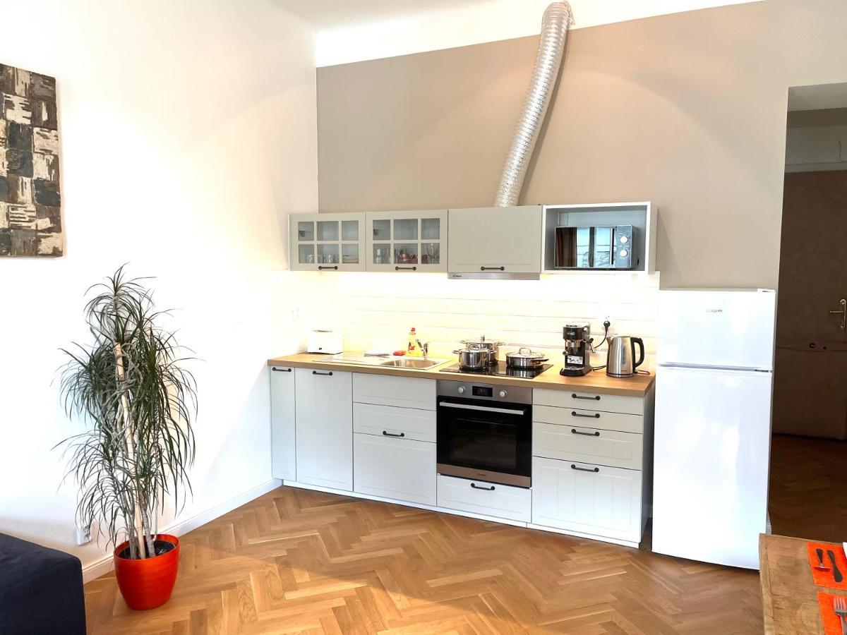Amazing Apartment Zborovska Πράγα Εξωτερικό φωτογραφία