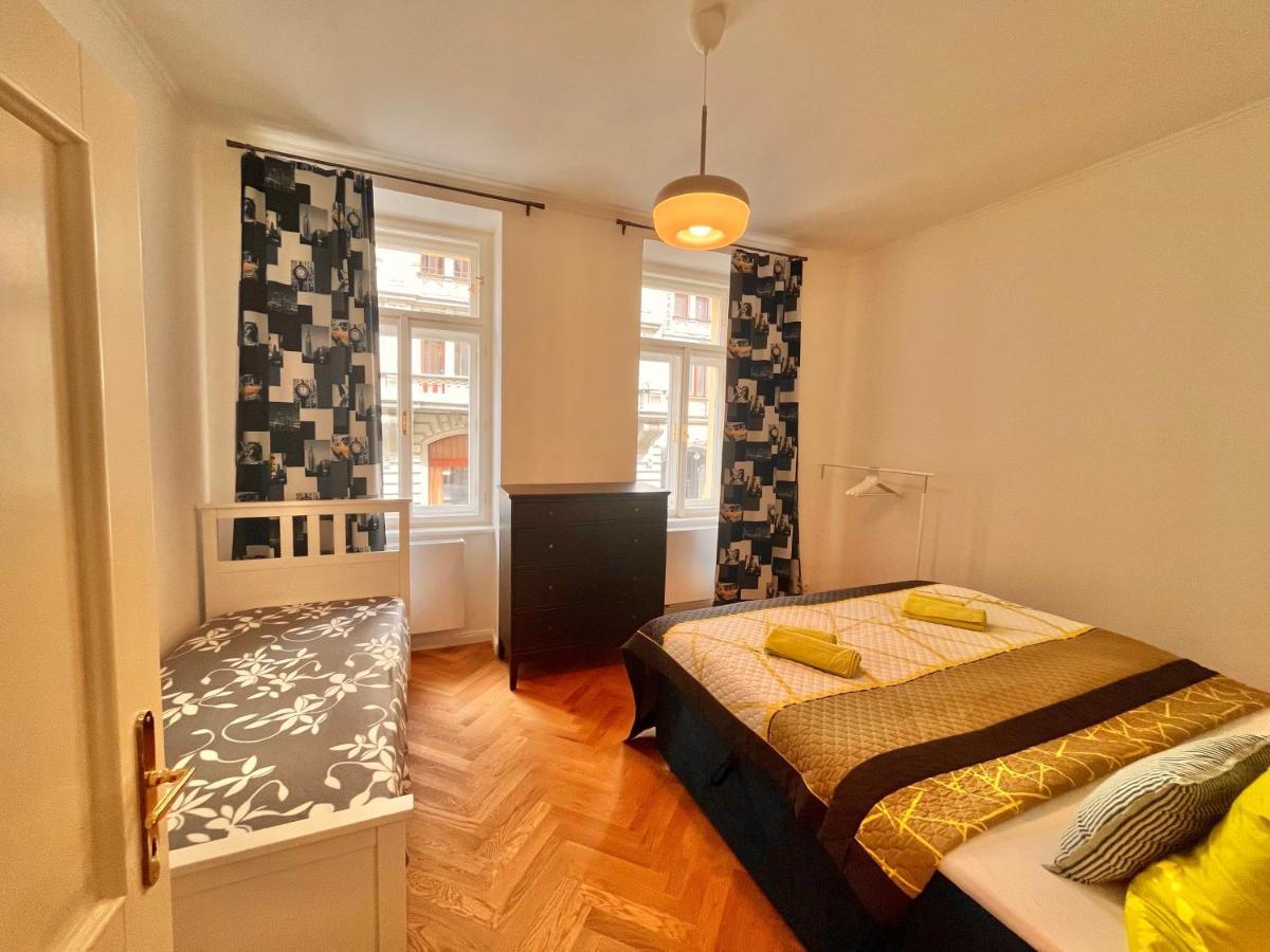 Amazing Apartment Zborovska Πράγα Εξωτερικό φωτογραφία